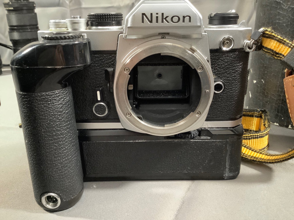 Nikon SLR Camera Kit & Lenses - image 7 of 9