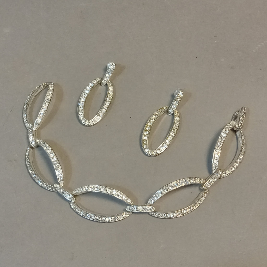 Rhinestone Bling - image 15 of 16