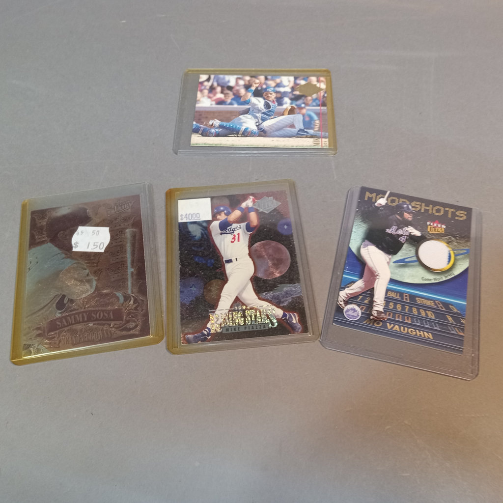 Fleer Hologram / Foil Baseball Trading Cards - image 11 of 19