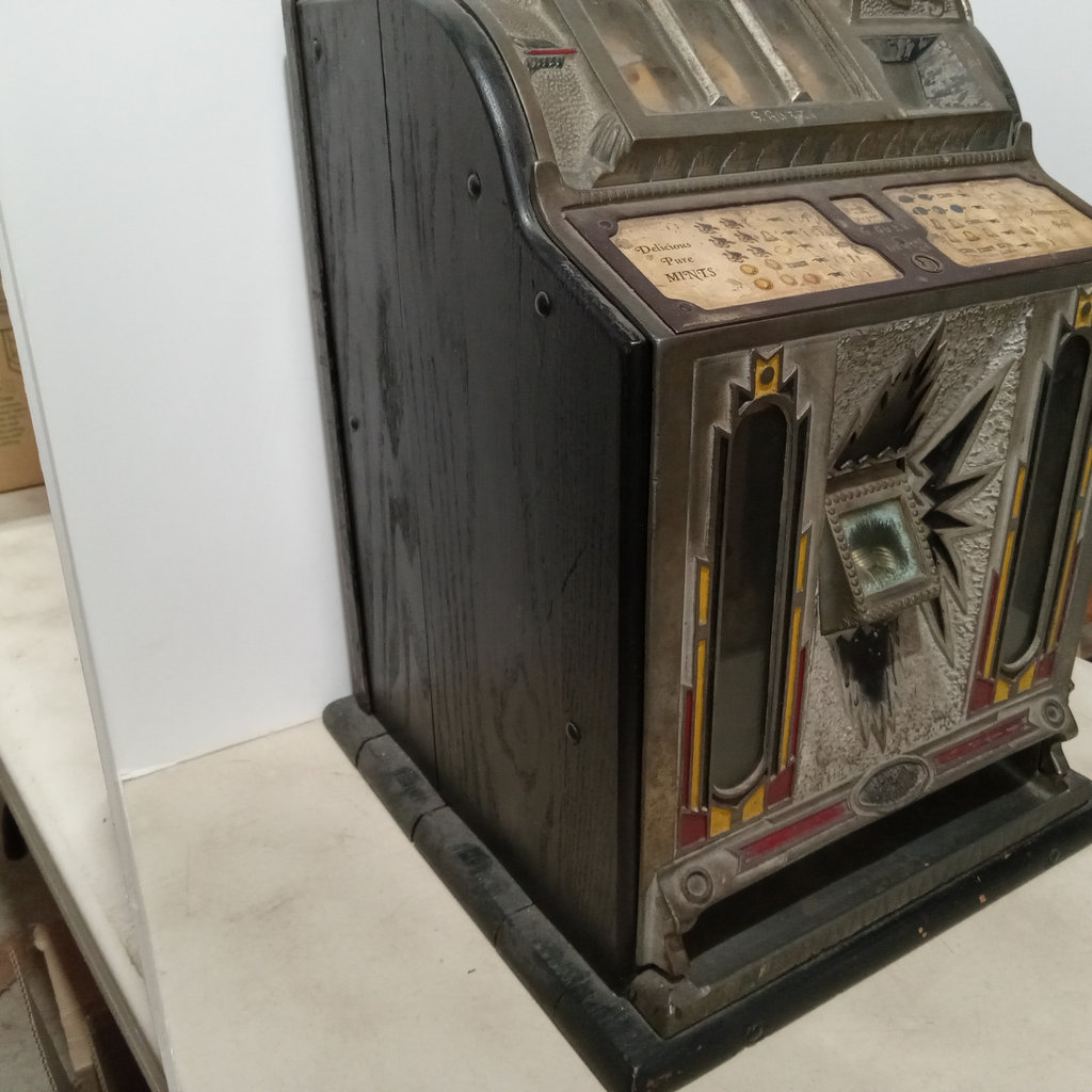 Antique Nickel Slot Machine - image 10 of 22