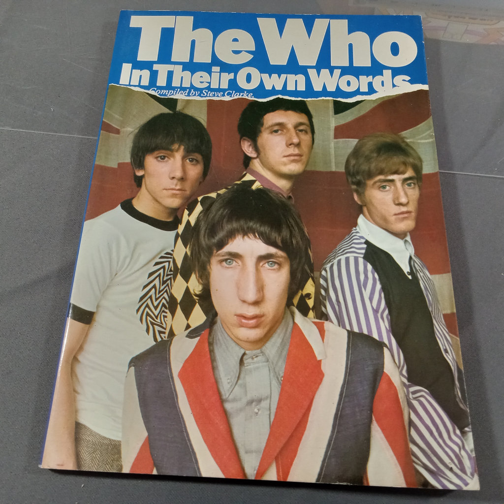 The Beatles & Pop Culture of the 60s/70s - image 6 of 32