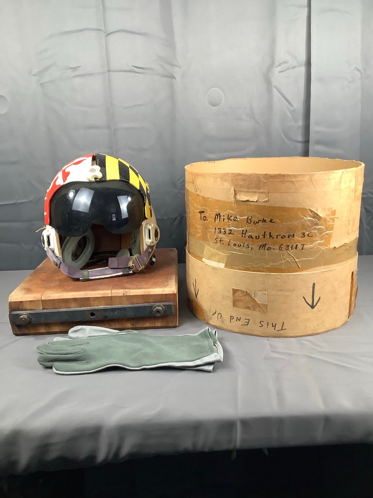 1970s Pilot Helmet With Box And Flight Gloves - image 2 of 6