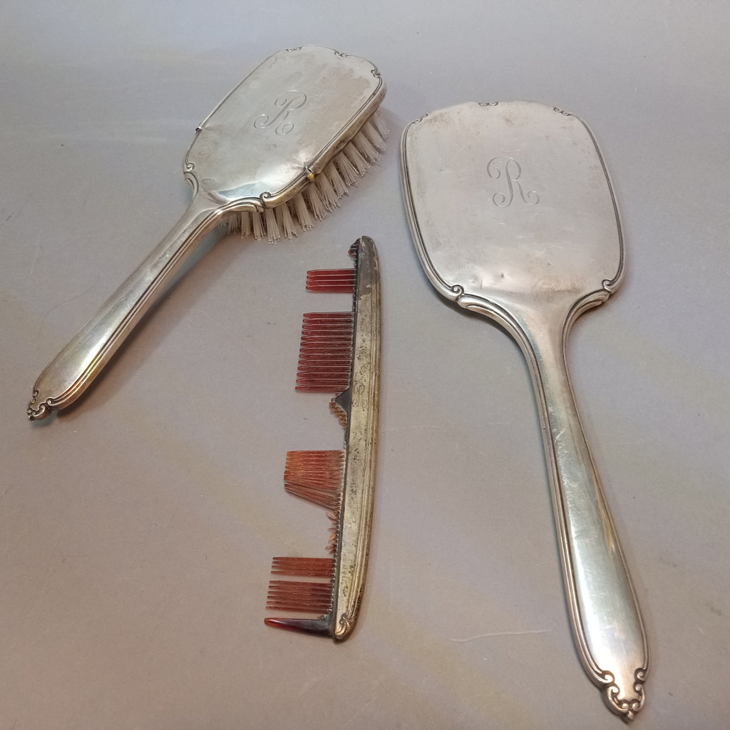 Sterling, Whiting & Davis Vanity Items - image 17 of 24
