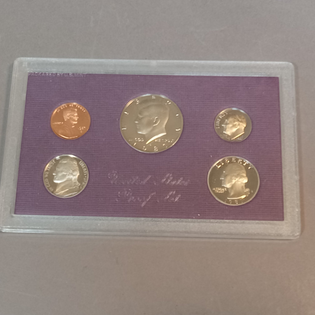 U.S. Coin Proof Sets - image 6 of 9