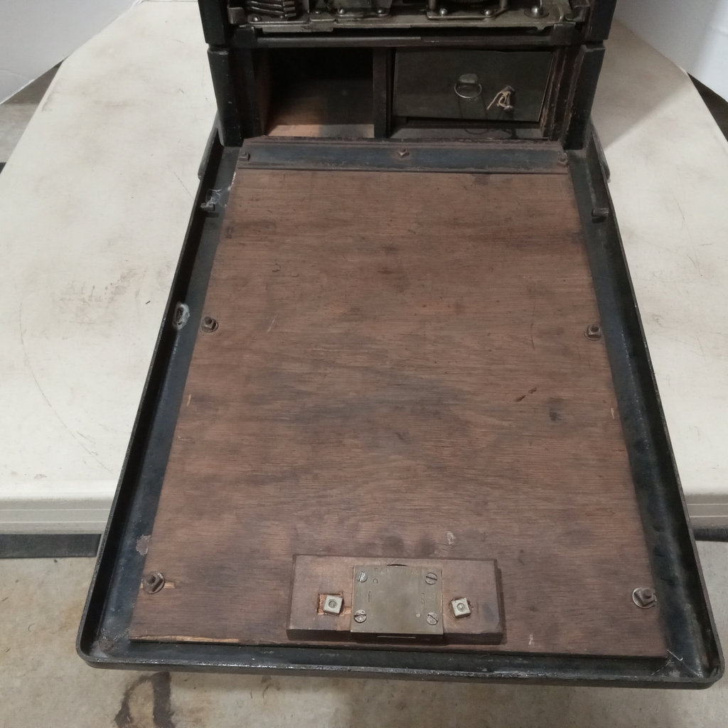 Antique Nickel Slot Machine - image 14 of 22