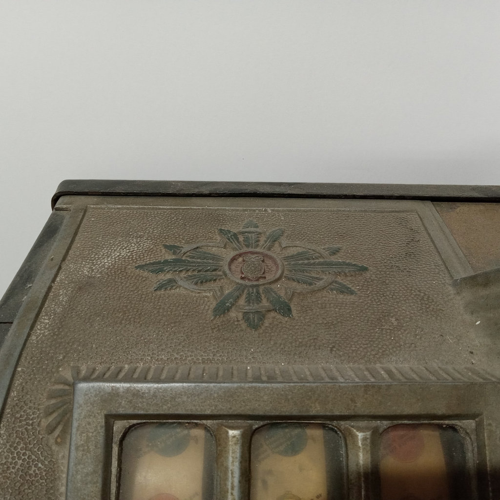 Antique Nickel Slot Machine - image 2 of 22
