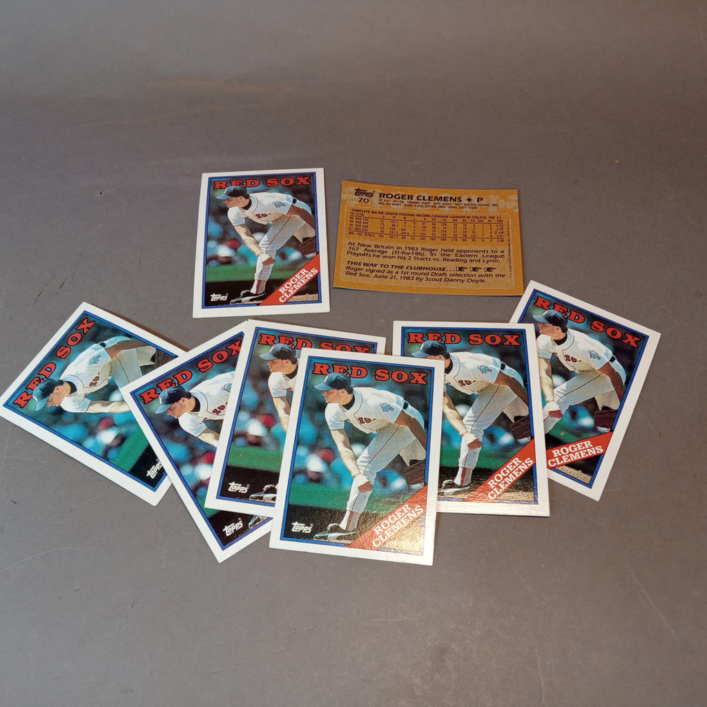 Roger Clemens Baseball Cards, Graded 2000 and More - image 13 of 14