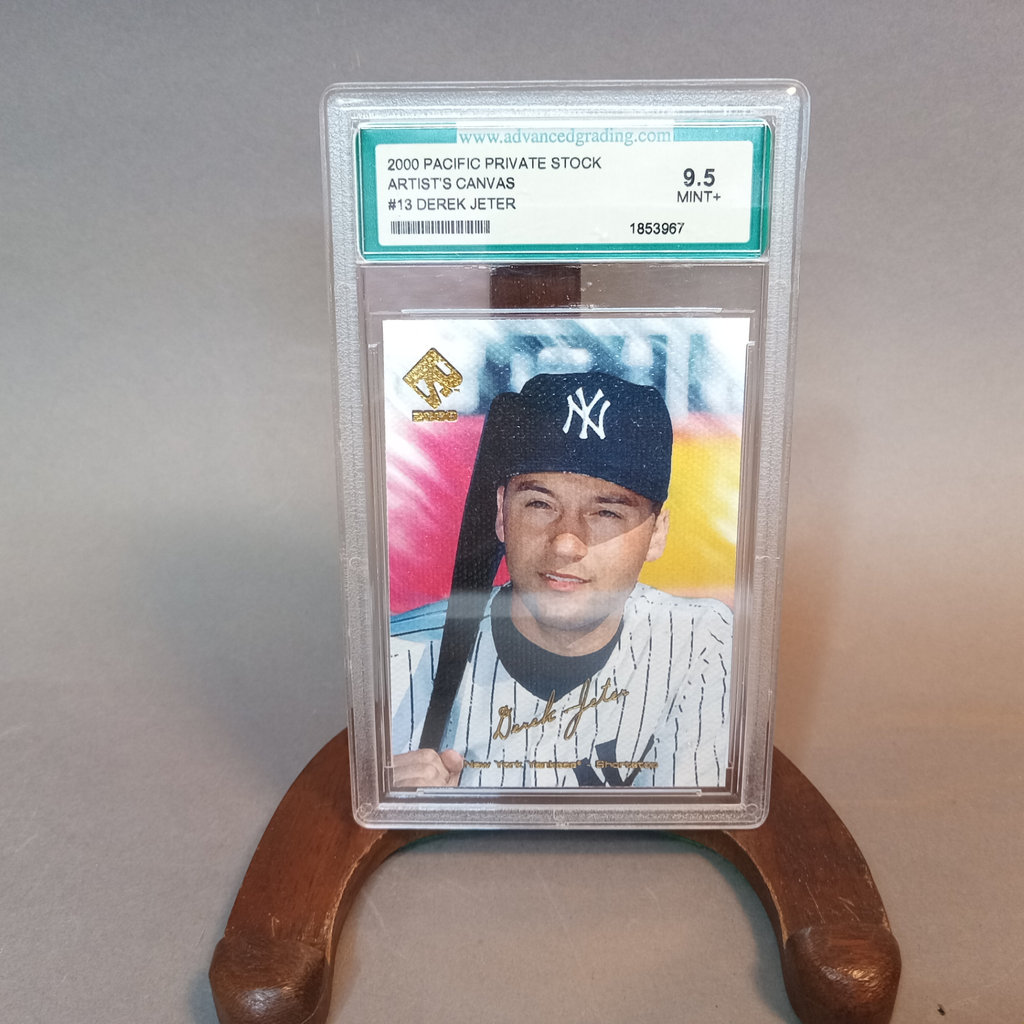 Derek Jeter 2000 Pacific Private Stock Graded Card - image 1 of 5