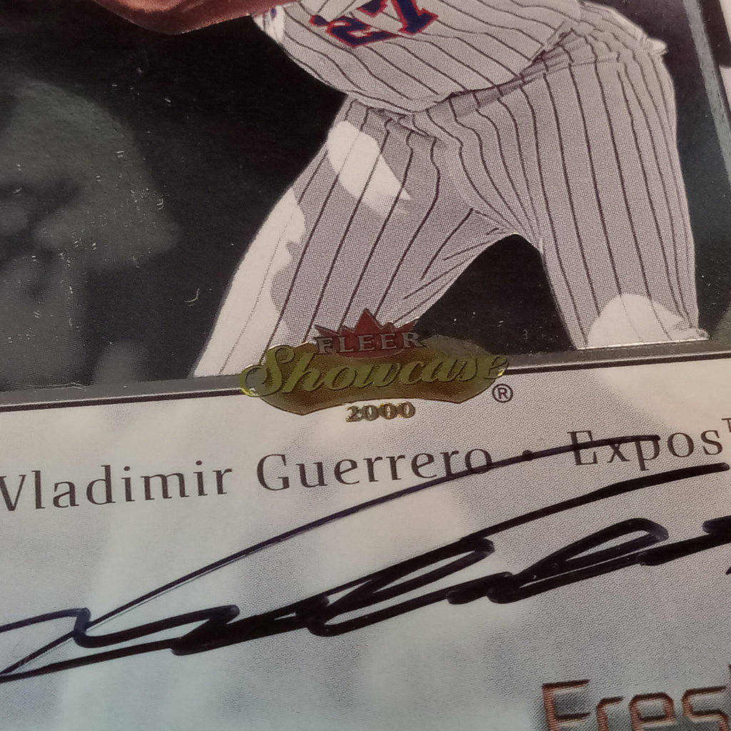 Fleer Hologram / Foil Baseball Trading Cards - image 4 of 19