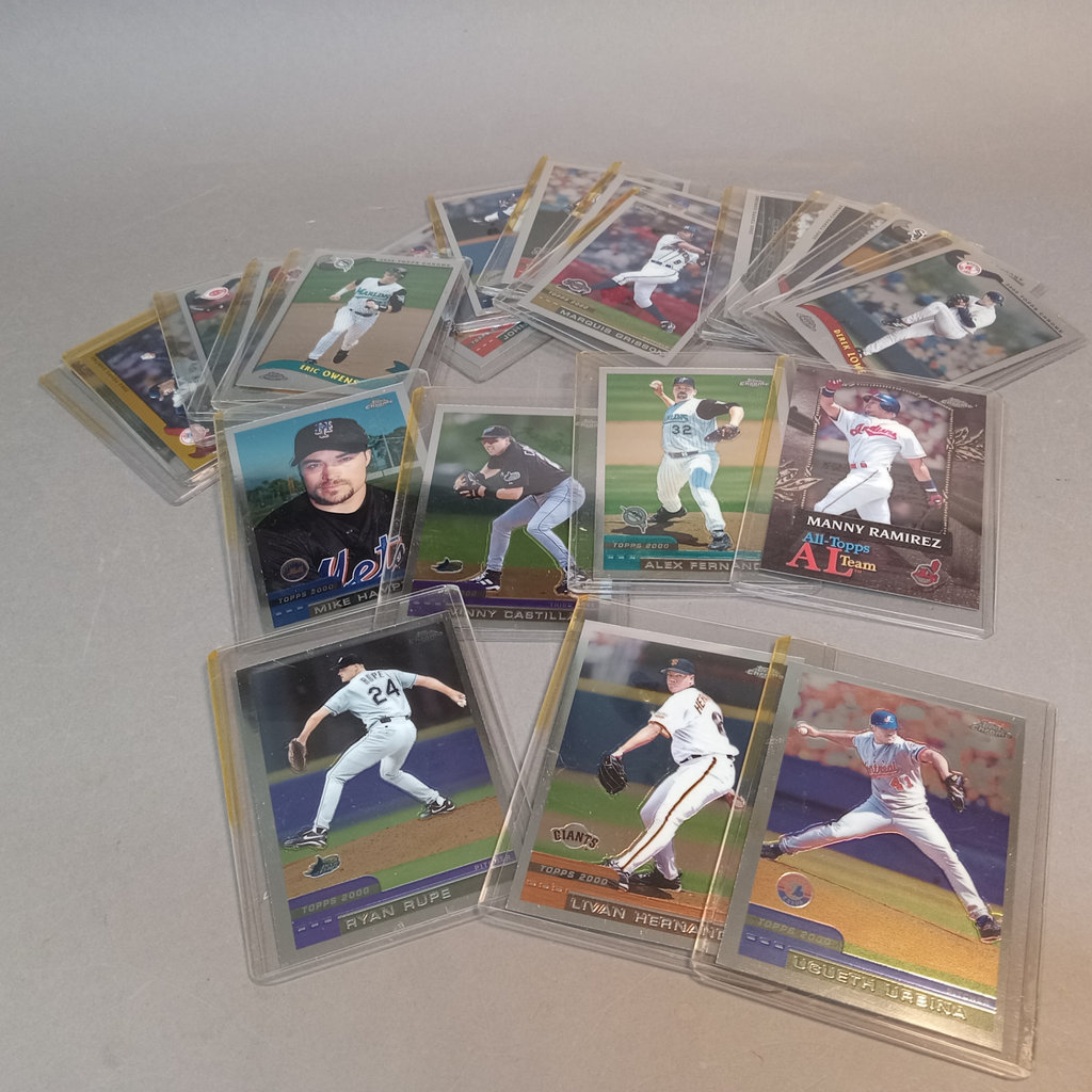 Topps Holograph / Foil Baseball Trading Cards - image 1 of 11