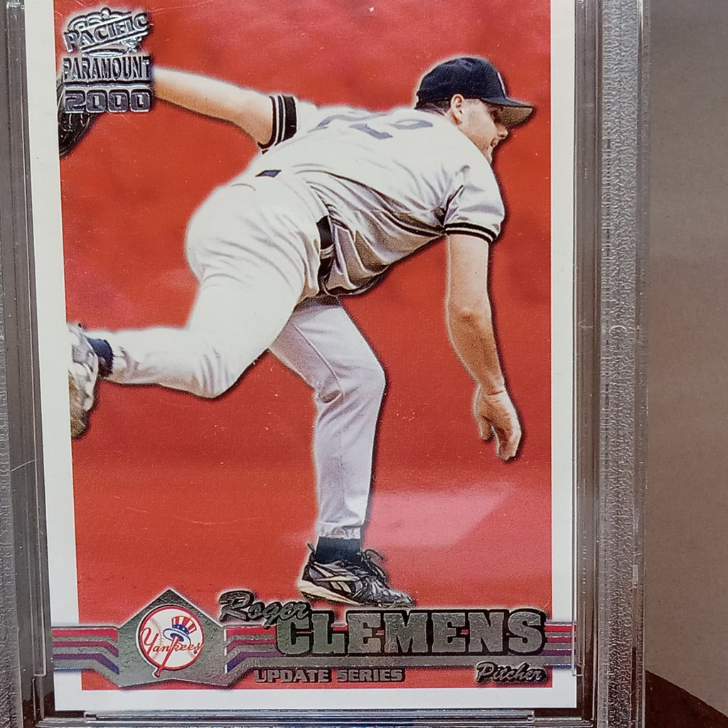 Roger Clemens Baseball Cards, Graded 2000 and More - image 4 of 14