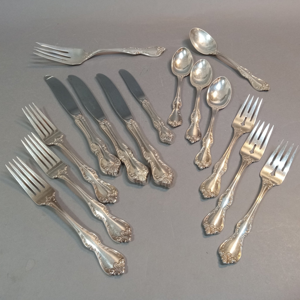 Towle Sterling Flatware / 380+ dwt - image 1 of 11