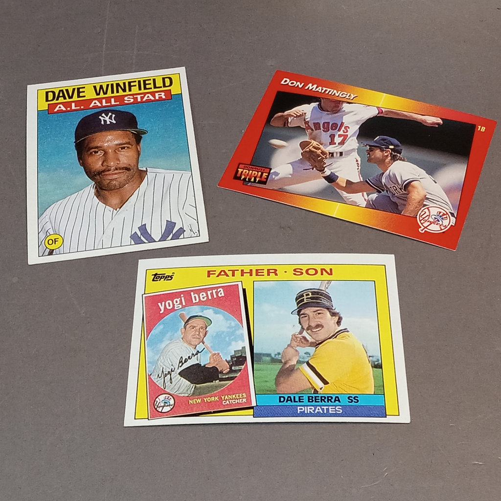 Unsorted Baseball Cards Potpourri 1980s to 2000s - image 7 of 7