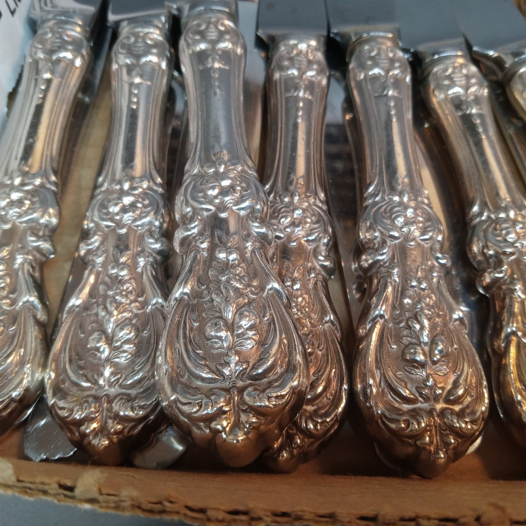 Reed & Barton Sterling Flatware / 1610+dwt - image 4 of 15