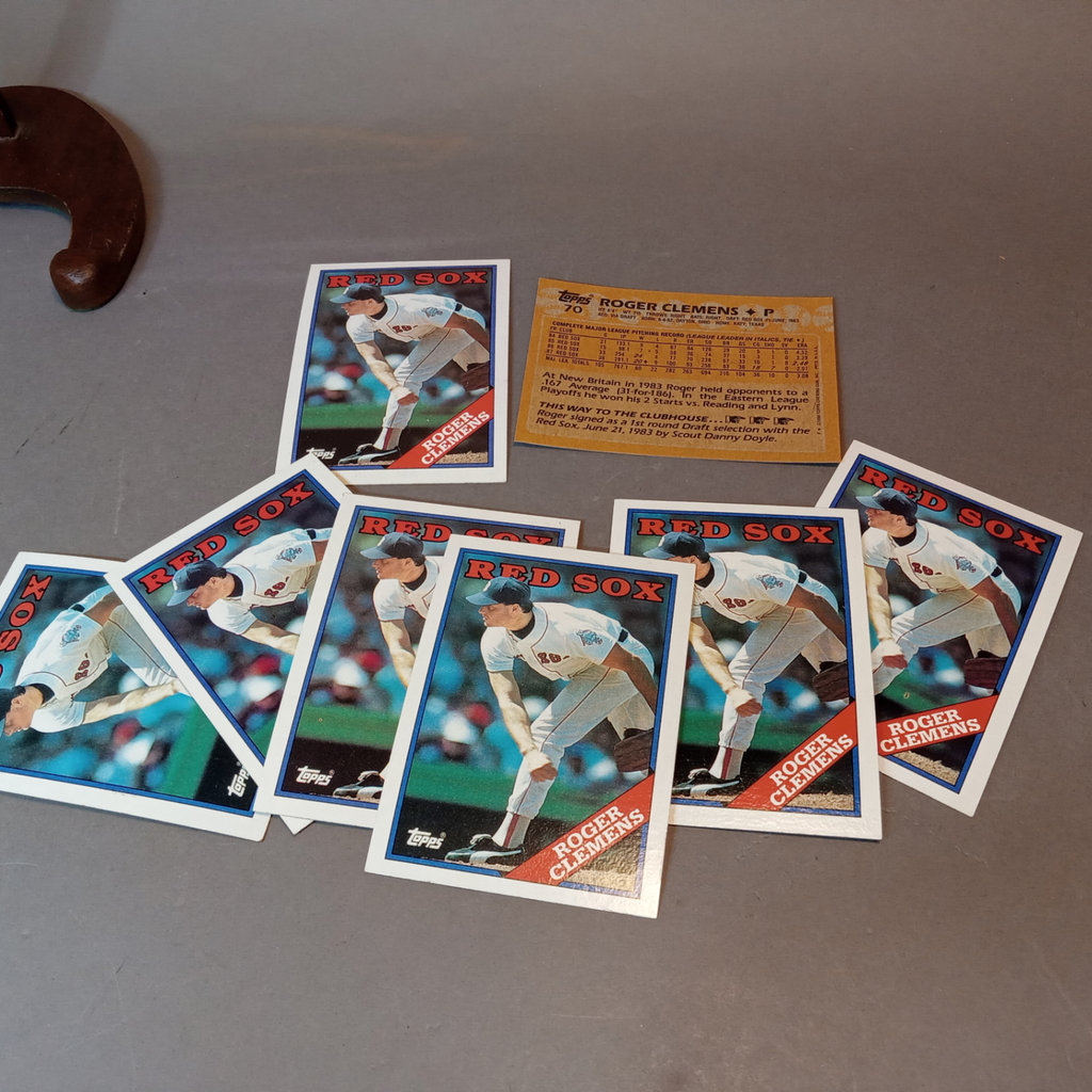 Roger Clemens Baseball Cards, Graded 2000 and More - image 12 of 14