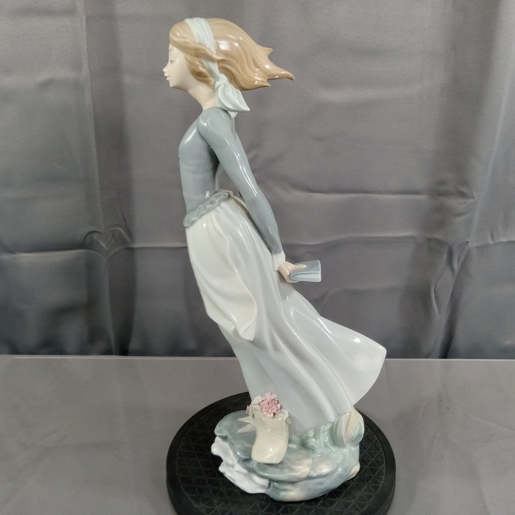 Lladro Sea Breeze Figurine - image 2 of 10