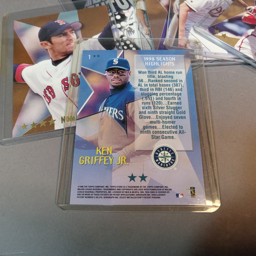 Topps Holograph / Foil Baseball Trading Cards - image 11 of 11
