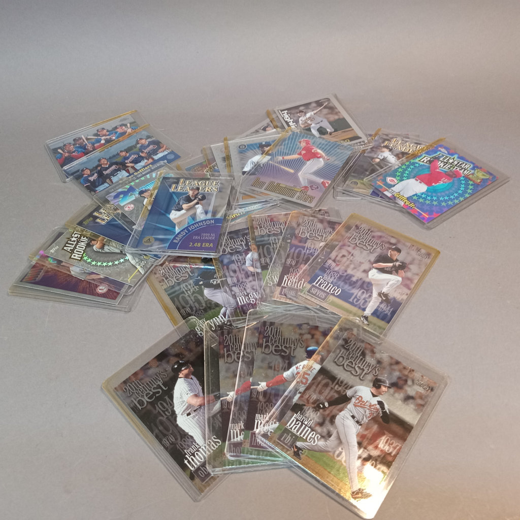 Topps Holograph / Foil Baseball Trading Cards - image 4 of 11