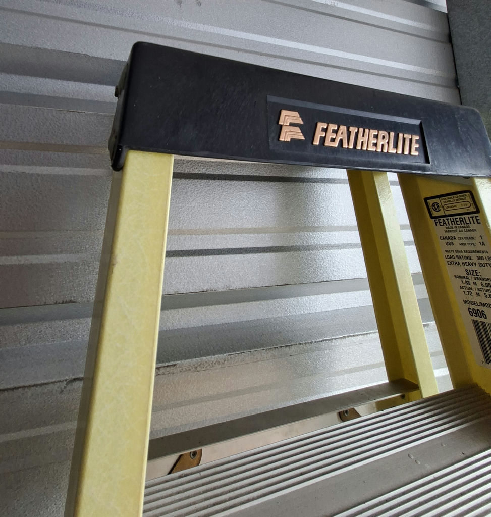 Featherlite Folding Step Ladder, 300lbs Load Rating,  Heavy Duty - image 6 of 7