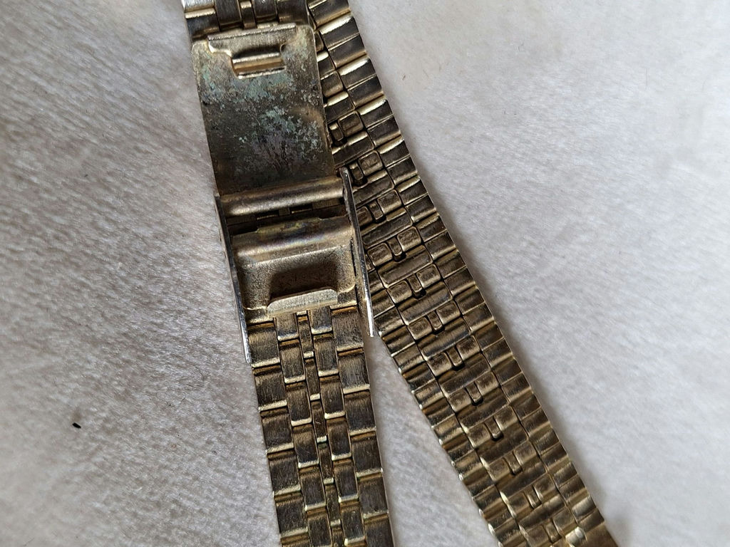 Quasar LCD Quartz Digital Wristwatch - image 7 of 7