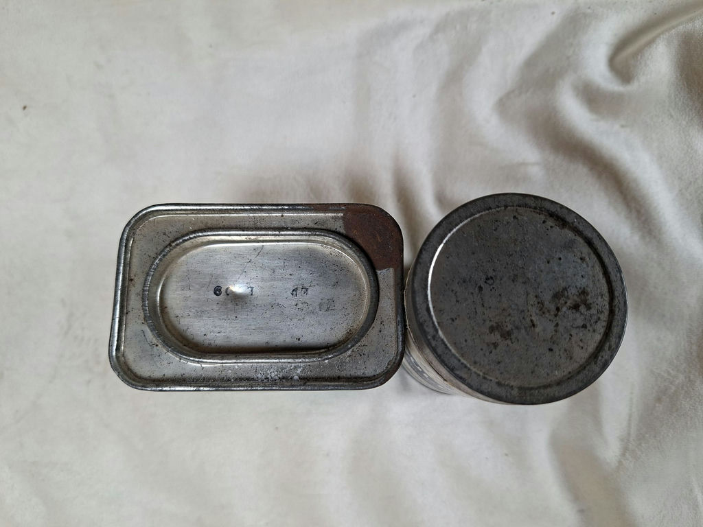 Vintage Boric Acid and Sulphur Metal Tins - image 6 of 6