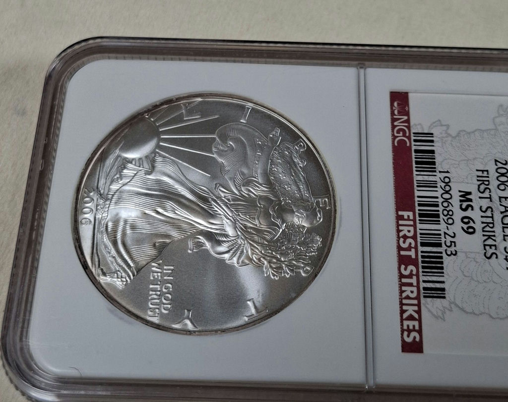 Stunning 2006 American Silver Eagle $1 Coin NGC MS69 First Strikes - image 2 of 5