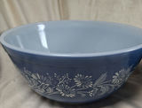 Pair of Pyrex Blue Mixing Bowls - thumbnail 2 of 8