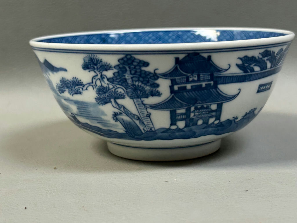 Tiffany & Co Oriental Bowl for State Street Bank - image 7 of 7