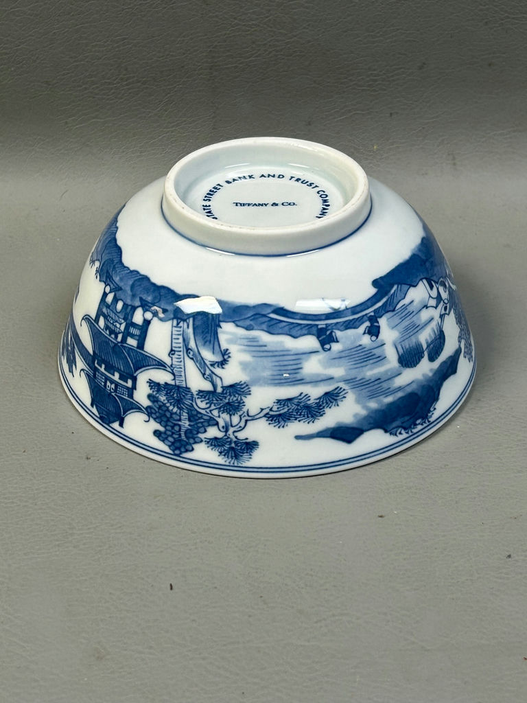Tiffany & Co Oriental Bowl for State Street Bank - image 5 of 7