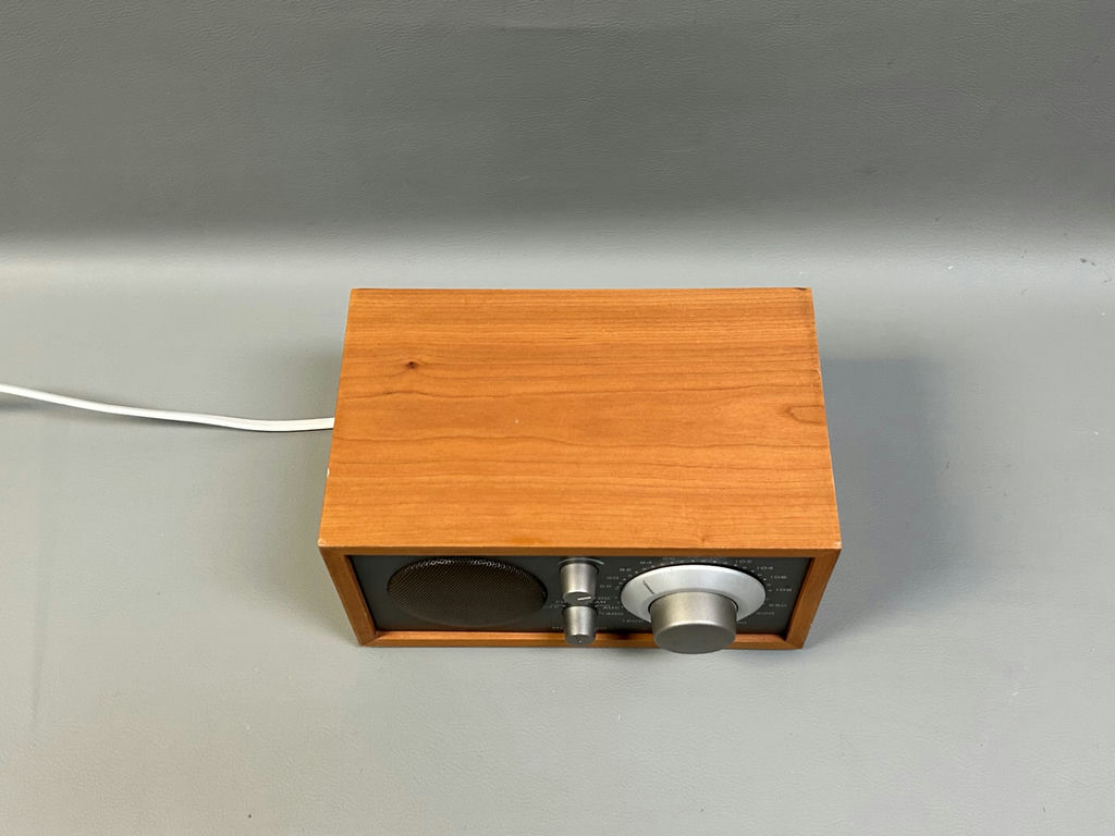 Tivoli Audio Am-FM Model Two Henry Kloss - image 3 of 7