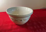 Set of Three Longaberger Pottery Mixing Bowls - thumbnail 3 of 11