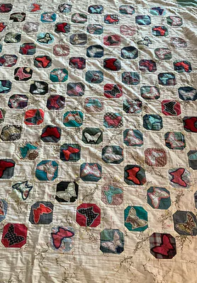 Vintage 'I Spy' Butterfly Quilt - Image 1 of 4
