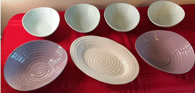 English Dining Pieces - Image 1 of 9