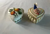 Assorted Decorative Ceramic and Glass Home Decor Items - thumbnail 8 of 13
