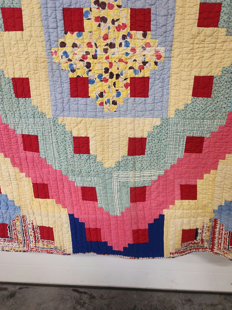 Hand Stitched Quilt - image 8 of 23
