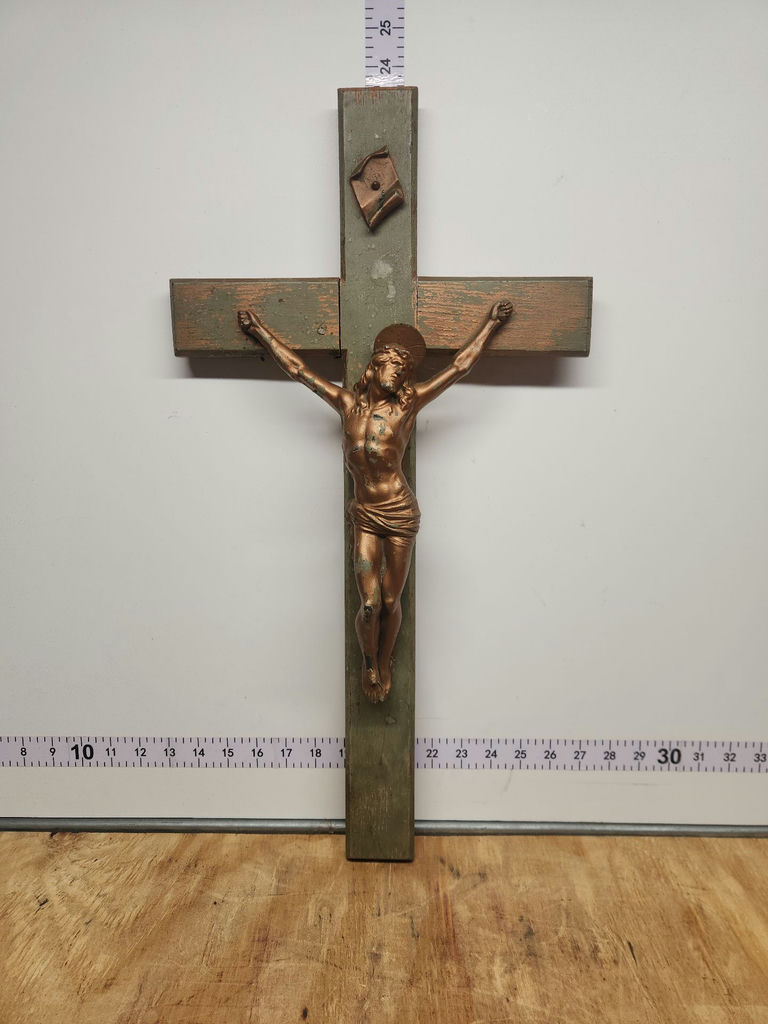 Vintage Crucifix Lot - image 11 of 17