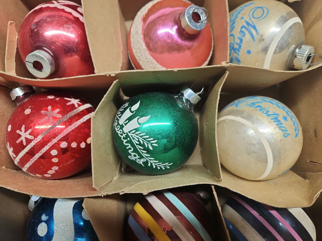 Vintage Made In USA Glass Christmas Ornaments - image 13 of 21