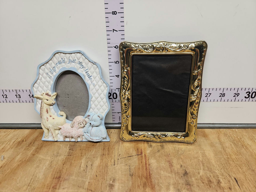 Picture Frames Lot - image 19 of 20