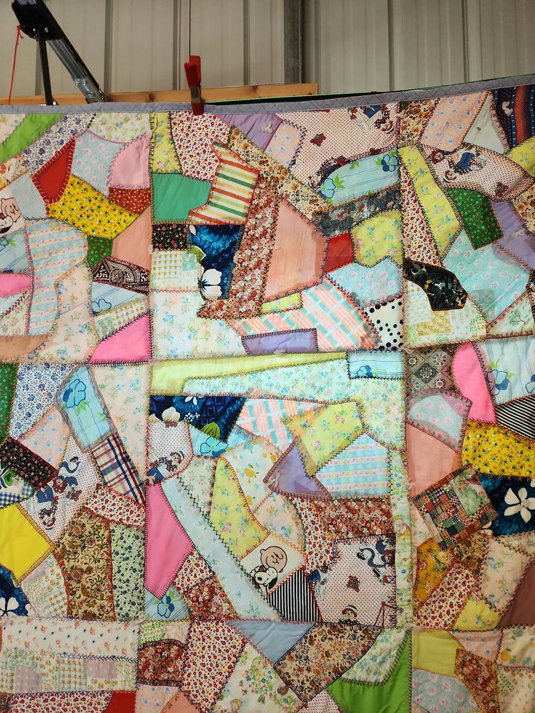 Hand Stitched Quilt - image 4 of 17