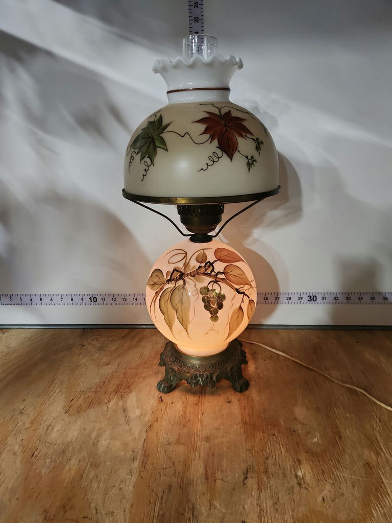 'Gone With The Wind' Lamp - image 2 of 12