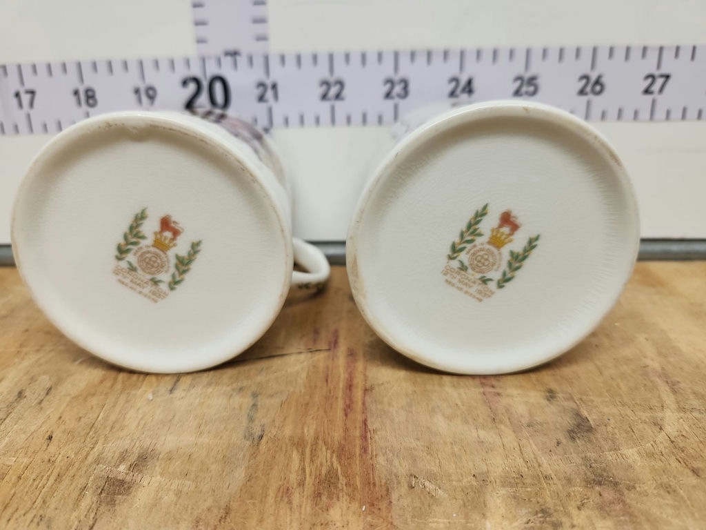 Royal Doulton 1937 Coronation Mugs - image 4 of 14