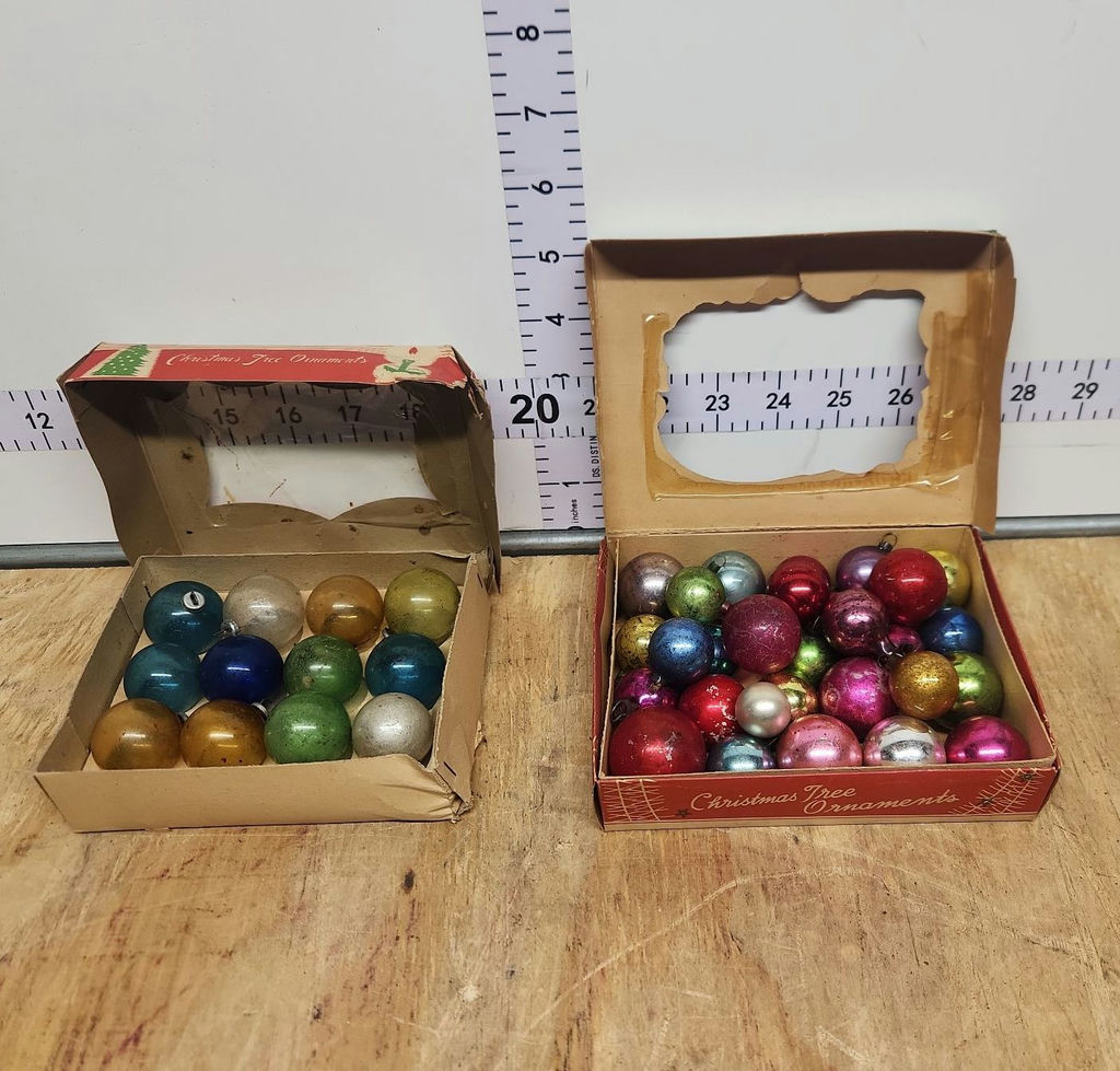 More Vintage Japanese Glass Christmas Ornaments - image 1 of 14