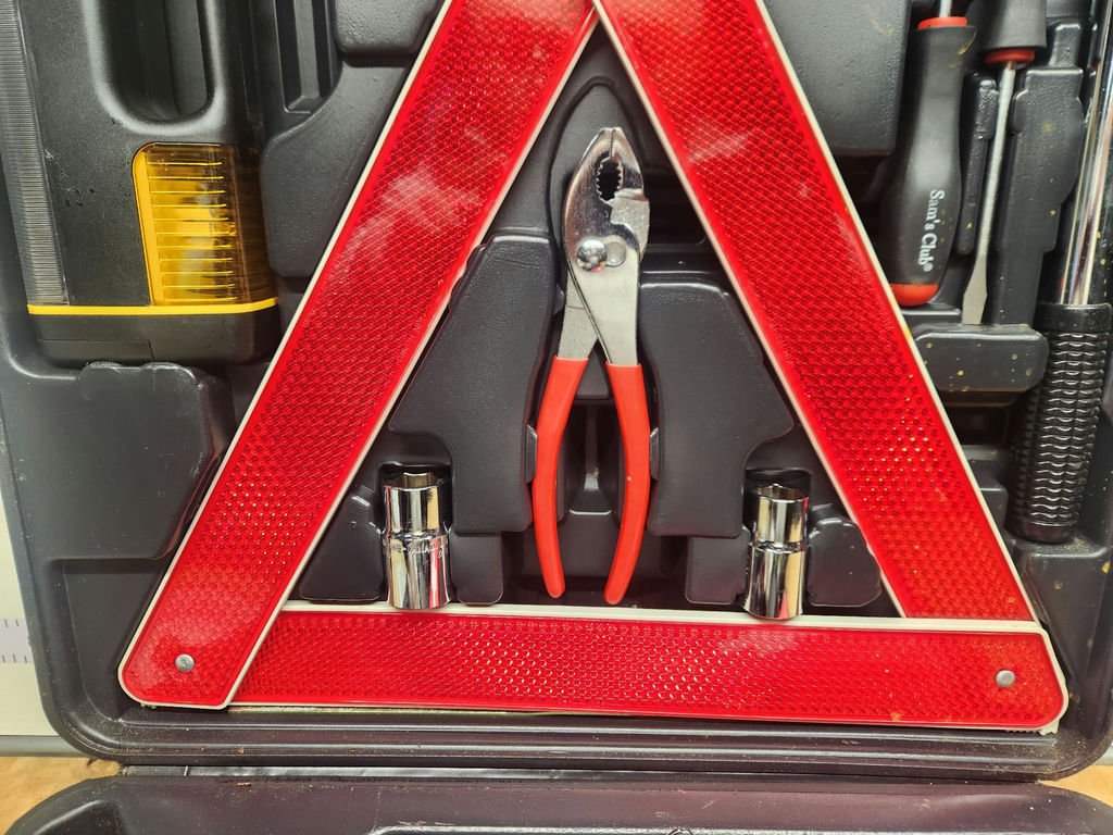 Sam's Club Auto Emergency Kit - image 5 of 12
