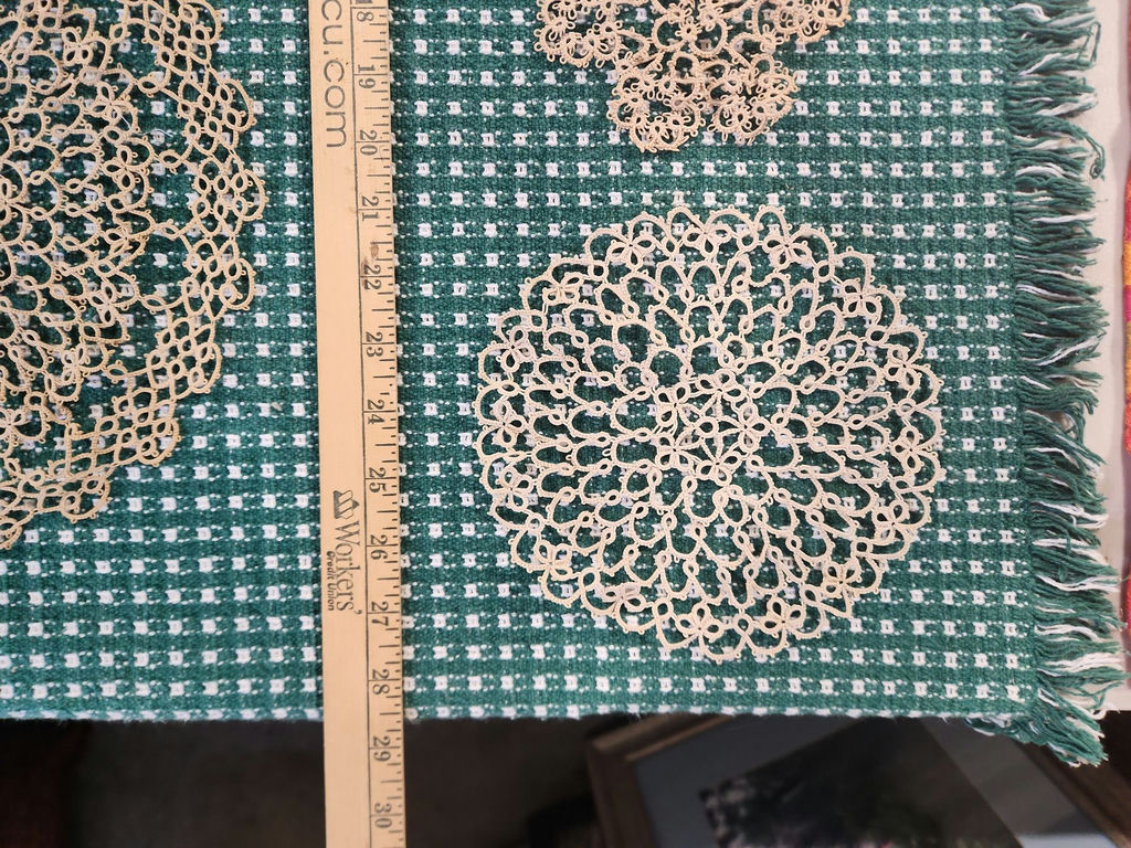 Linens & Doilies Lot - image 17 of 41