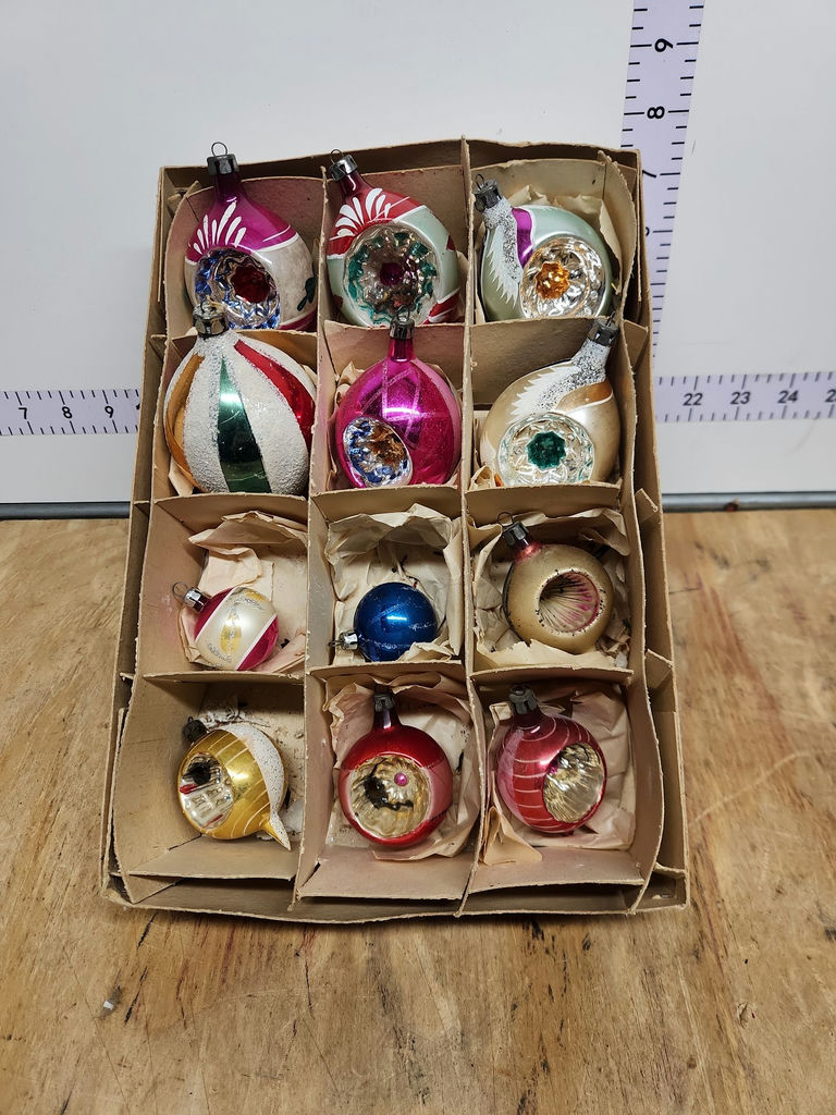 Vintage Polish Glass Christmas Ornaments Lot - image 9 of 18