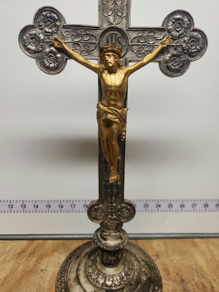Vintage Crucifix Lot - image 4 of 17