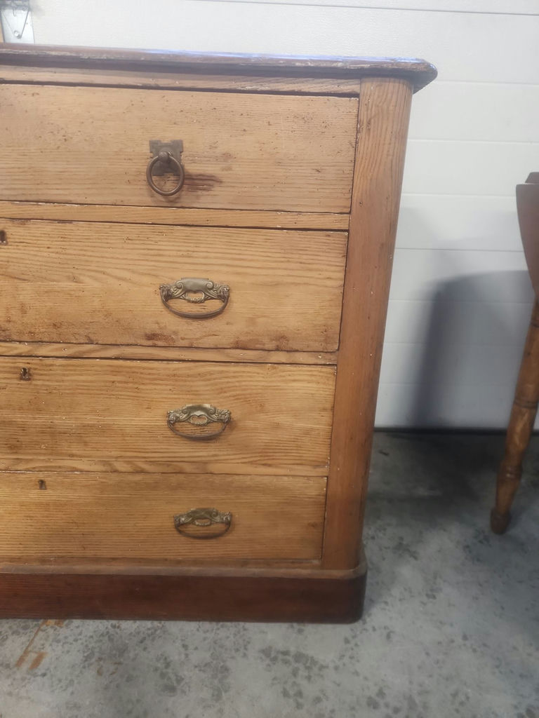 Antique Chest Of Drawers - image 6 of 21