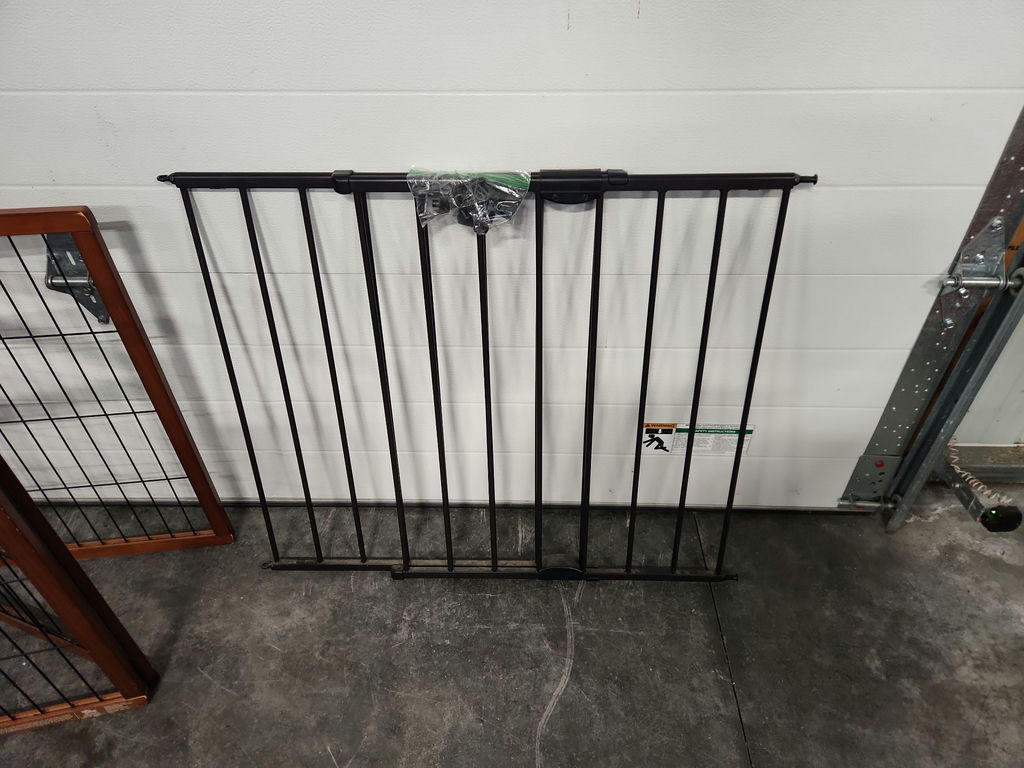 More Dog/Pet Gates - image 2 of 12
