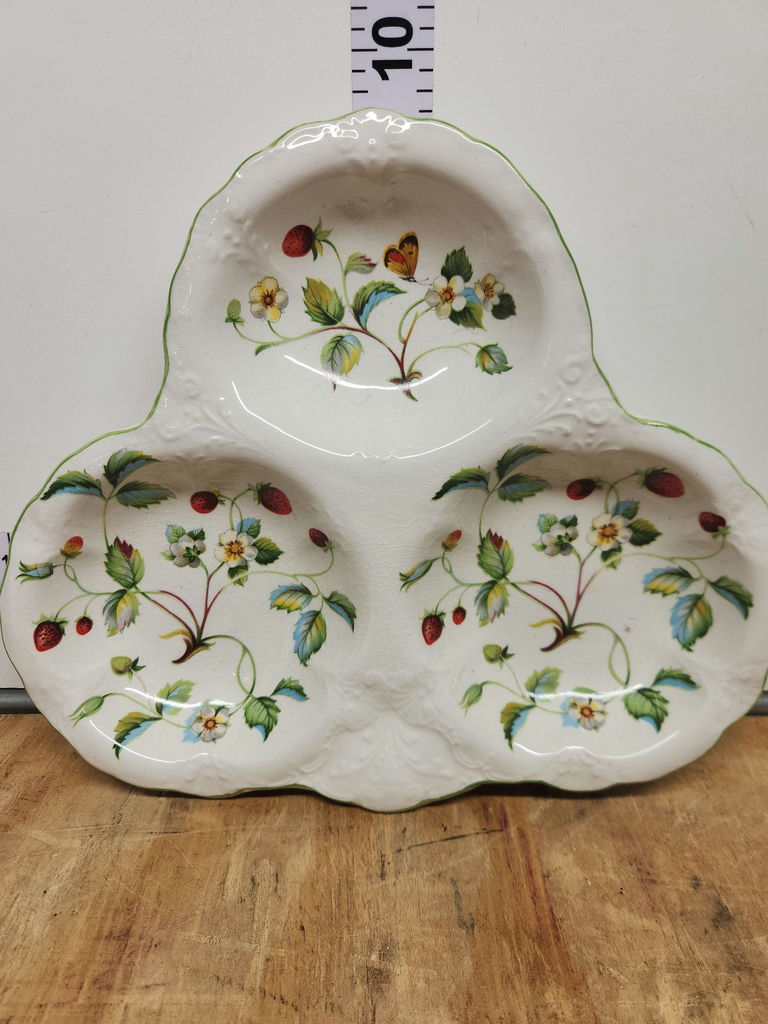 Pottery & China Lot - image 32 of 40