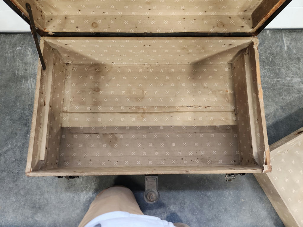 Vintage Barnard Brothers Steamer Trunk - image 11 of 14